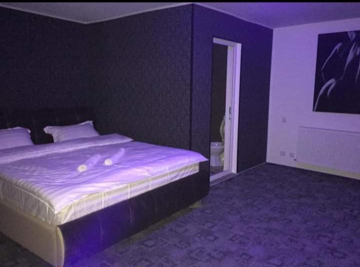 Ely'S Mansion-24H Check-In Bed & Breakfast Bucharest Exterior photo